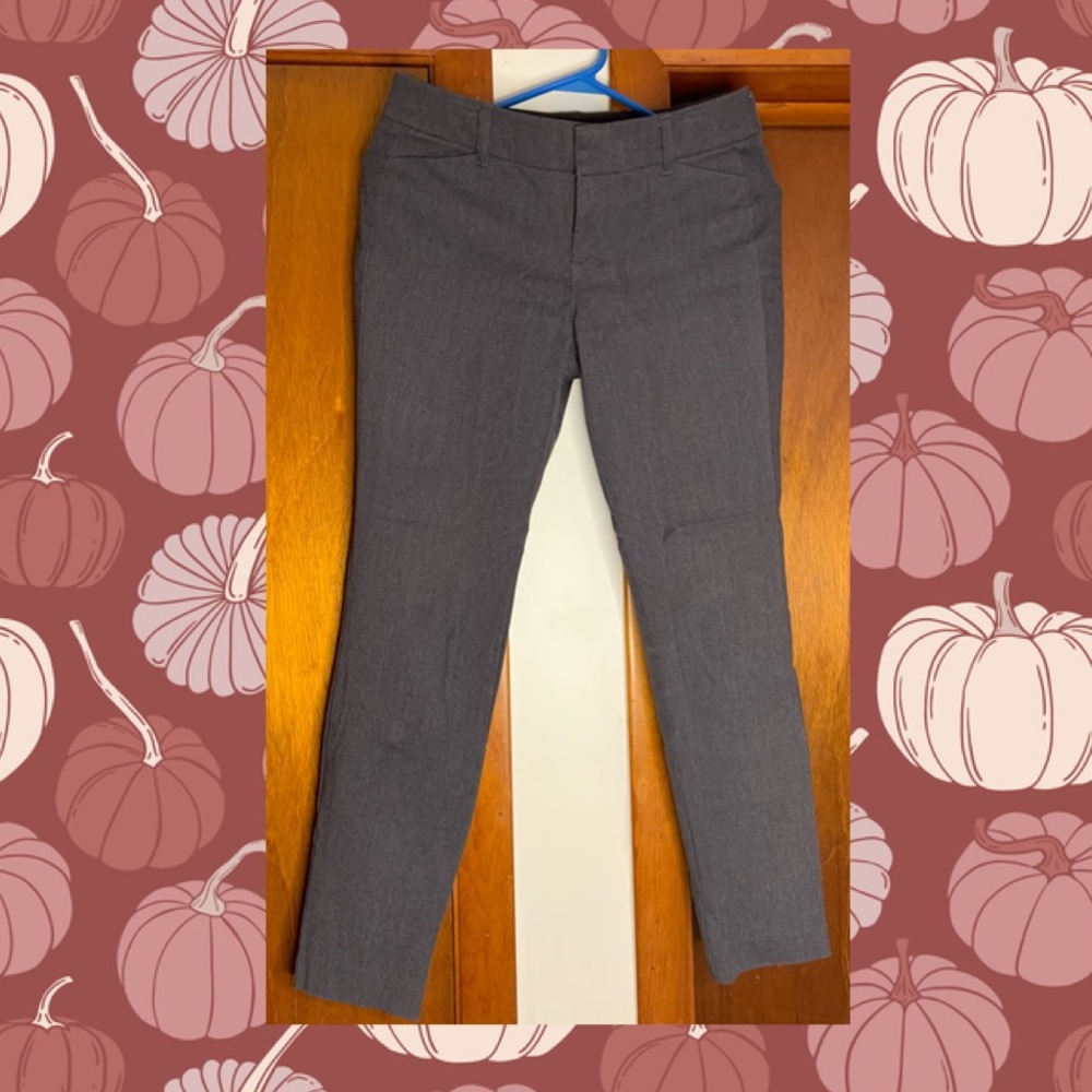 Old Navy Pixie Mid rise cropped pants